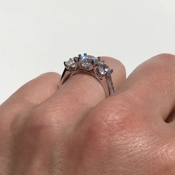 ❌ SOLD ❌18k white gold wedding 3 stone diamond ring 3 CT - Picture 13 of 16